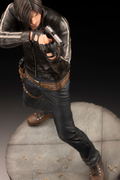 ARTFX Resident Evil Vendetta 1/6 Scale Pre-Painted Figure: Leon Scott Kennedy Renewal Package thumbnail 17