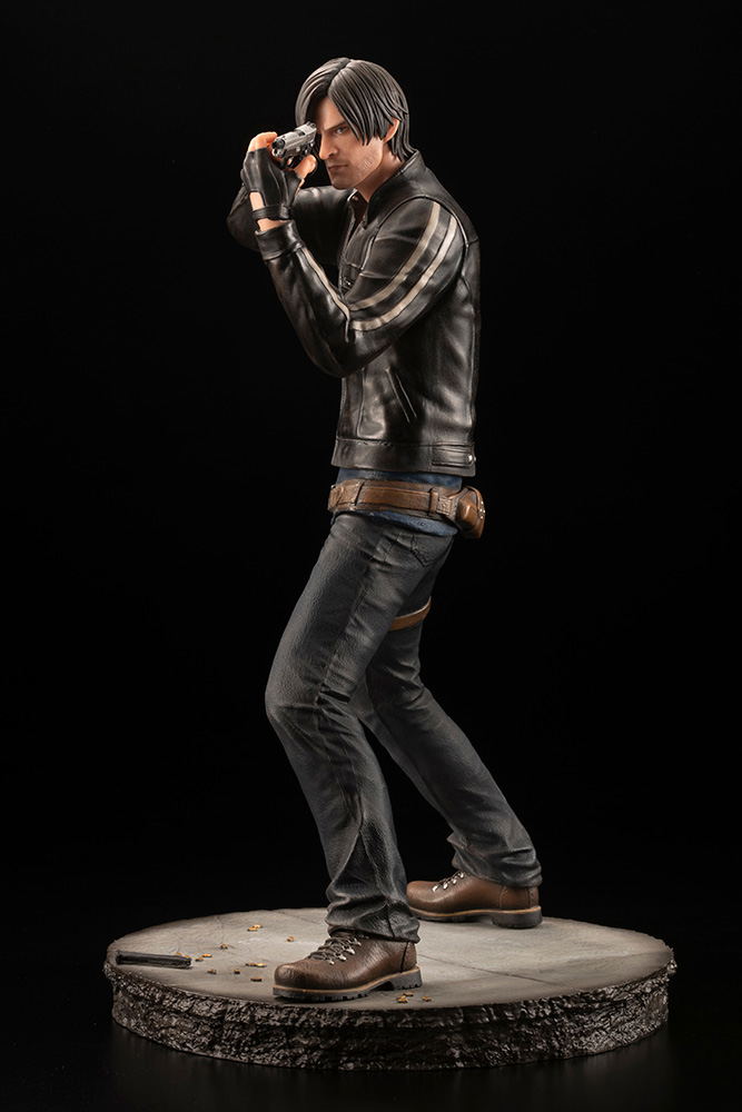 ARTFX Resident Evil Vendetta 1/6 Scale Pre-Painted Figure: Leon Scott Kennedy Renewal Package image 3