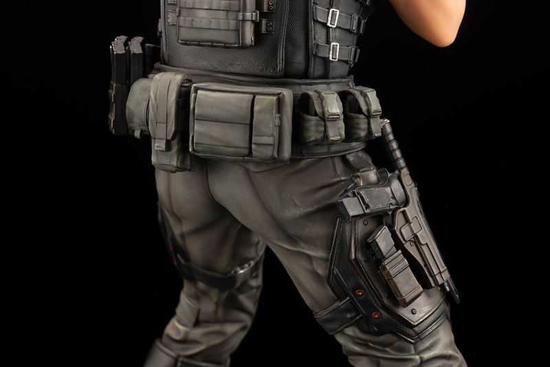 ARTFX Resident Evil Vendetta 1/6 Scale Pre-Painted Figure: Chris Redfield Renewal Package image 13