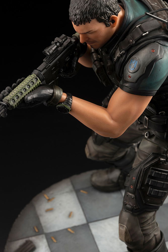 ARTFX Resident Evil Vendetta 1/6 Scale Pre-Painted Figure: Chris Redfield Renewal Package image 15