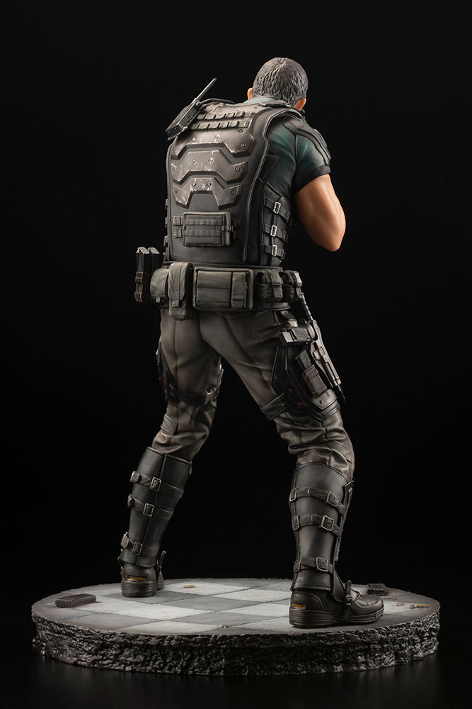 ARTFX Resident Evil Vendetta 1/6 Scale Pre-Painted Figure: Chris Redfield Renewal Package image 6