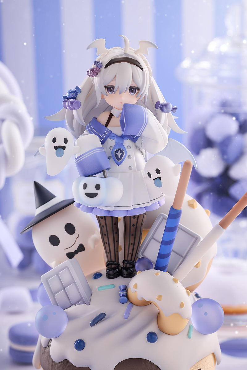 Dessert Planet Mercury Figure image 4