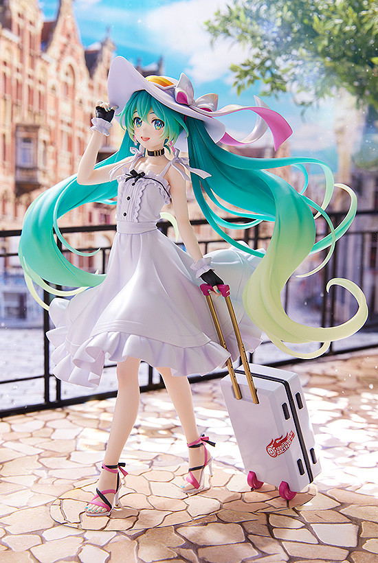 Hatsune Miku GT Project 1/7 Scale Pre-Painted Figure: Racing Miku 2021 Private Ver. [GSC Online Shop Exclusive Ver.] image 2