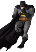 MAFEX Batman The Dark Knight Returns: Batman & Horse (The Dark Knight Returns) thumbnail 10