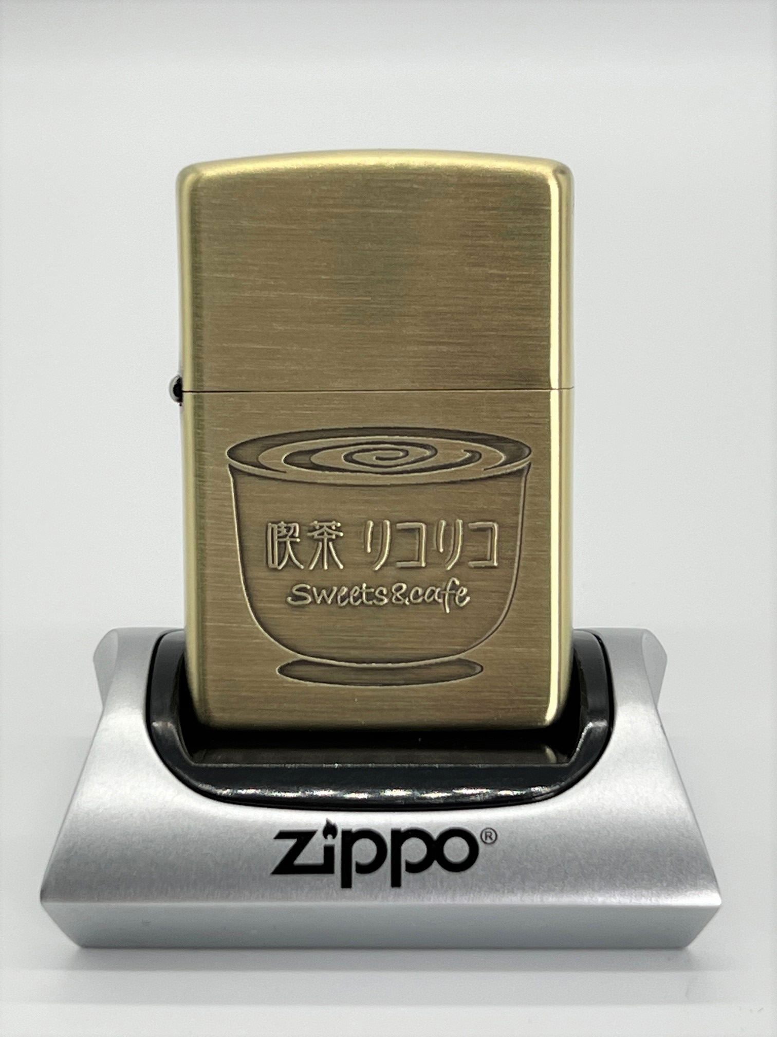 Lycoris Recoil Zippo Case: Cafe LycoReco (No fuel or gas included)
