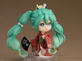 Nendoroid No. 2100 Character Vocal Series 01 Hatsune Miku: Hatsune Miku Beauty Looking Back Ver. [GSC Online Shop Exclusive Ver.] thumbnail 5