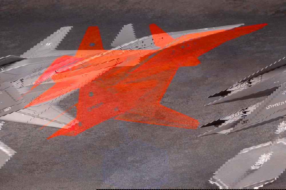 Ace Combat 1/144 Scale Plastic Model Kit: ADF-01