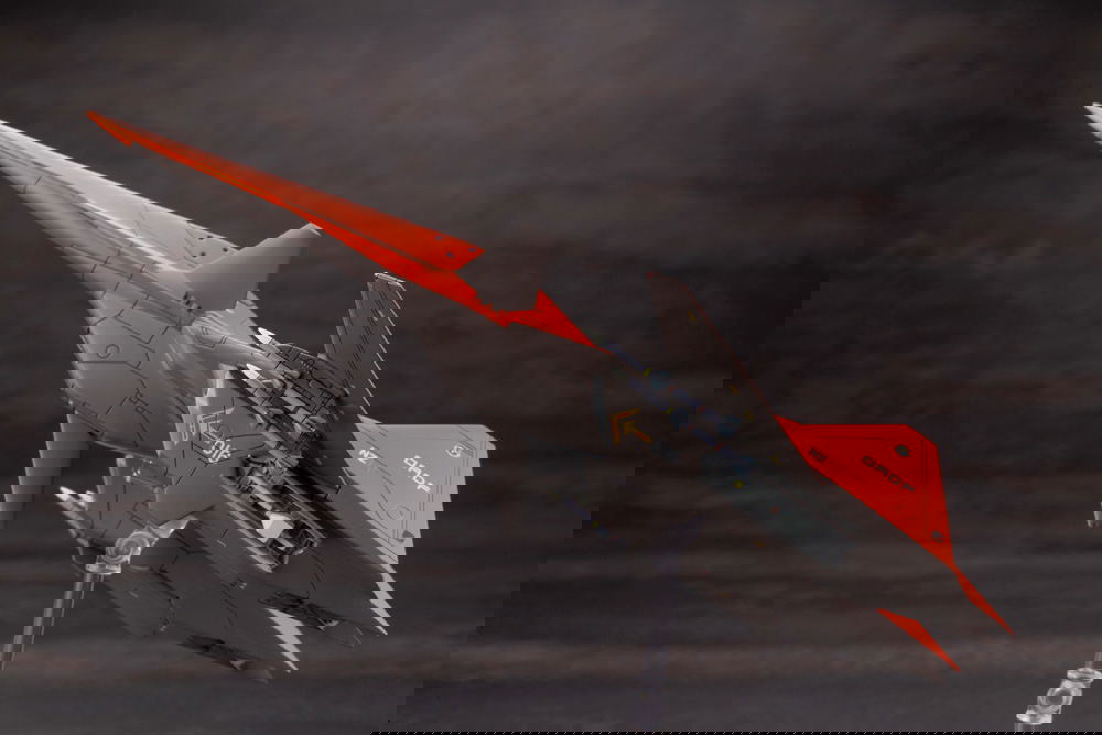 Ace Combat 1/144 Scale Plastic Model Kit: ADF-01