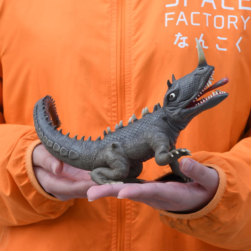 Nankoku Factory Gamera vs. Barugon 1/250 Scale Soft Vinyl Kit Reprint Edition: Chilling Monster Barugon image 7