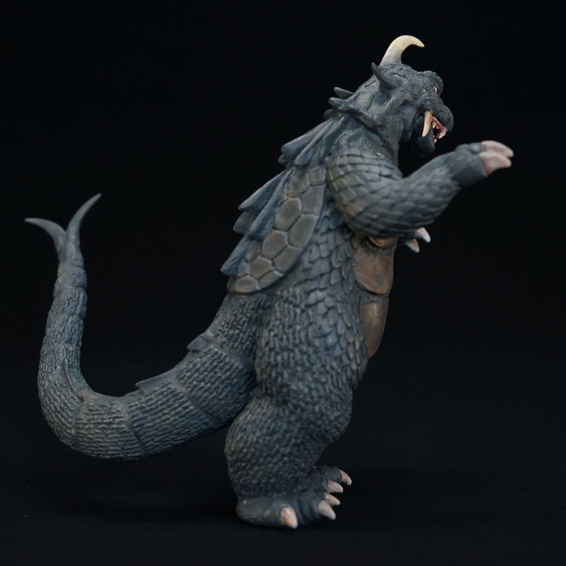 Nankoku Factory Ultra Q Gomess 1/200 Scale Soft Vinyl Kit Reprint Edition image 2