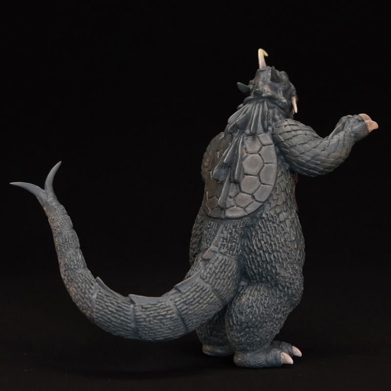 Nankoku Factory Ultra Q Gomess 1/200 Scale Soft Vinyl Kit Reprint Edition image 3
