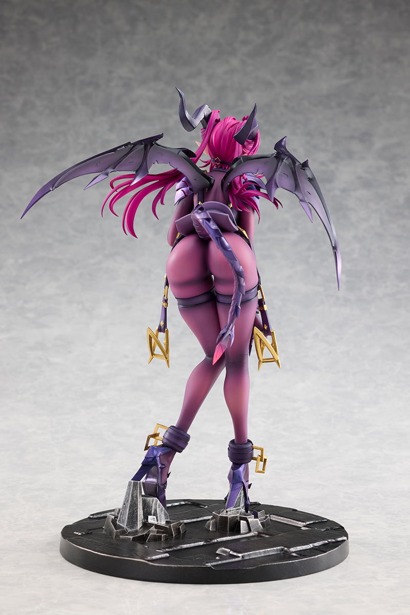 Original Character 1/7 Scale Pre-Painted Figure: Claritas Draco Bellatrix Feminina image 3
