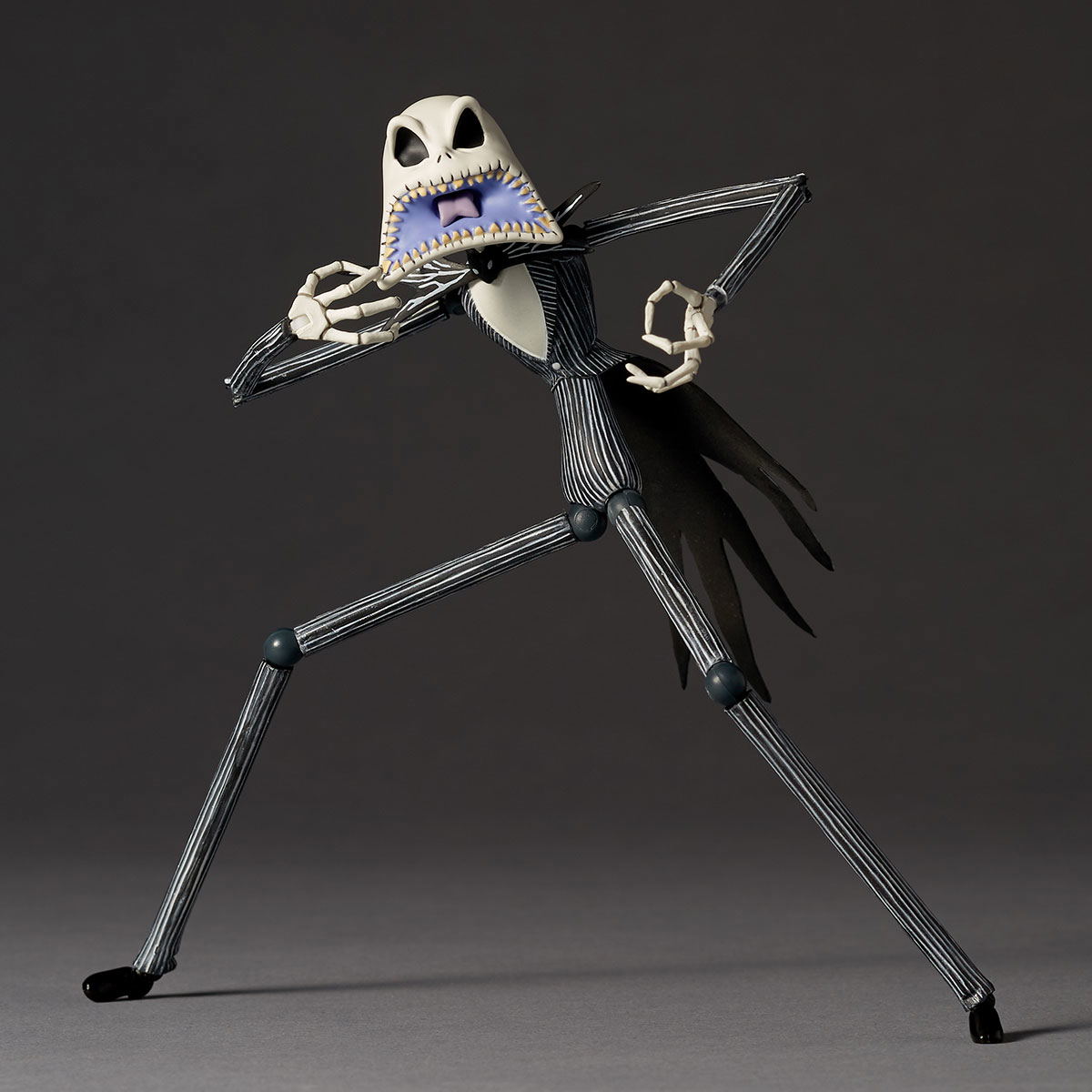Revoltech The Nightmare Before Christmas: Jack Skellington Ver. 1.5