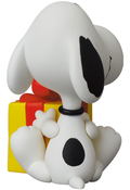 Ultra Detail Figure No. 719 Peanuts Series 15: Gift Snoopy thumbnail 3