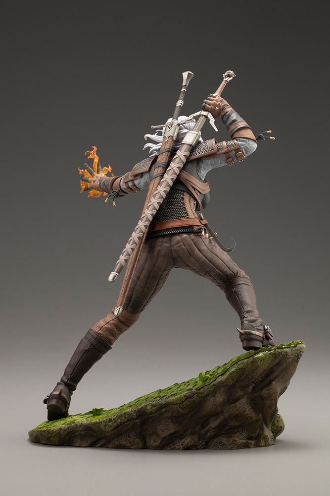 The Witcher 1/7 Scale Pre-Painted Figure: The Witcher Bishoujo Geralt image 6