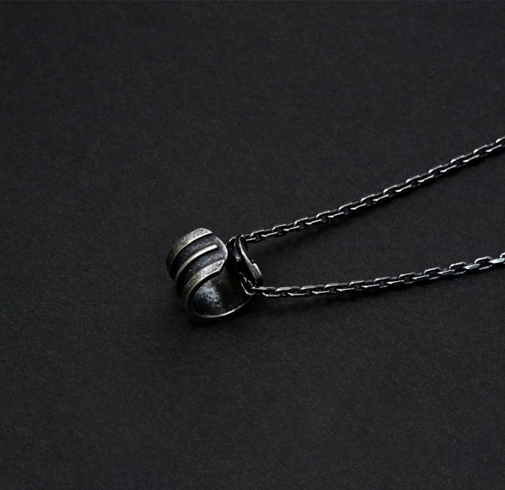 アクセサリー FINAL FANTASY XVI Silver EarCuff Pendant Final Fantasy XVI House Rosfield Silver Ear Cuff Pendant