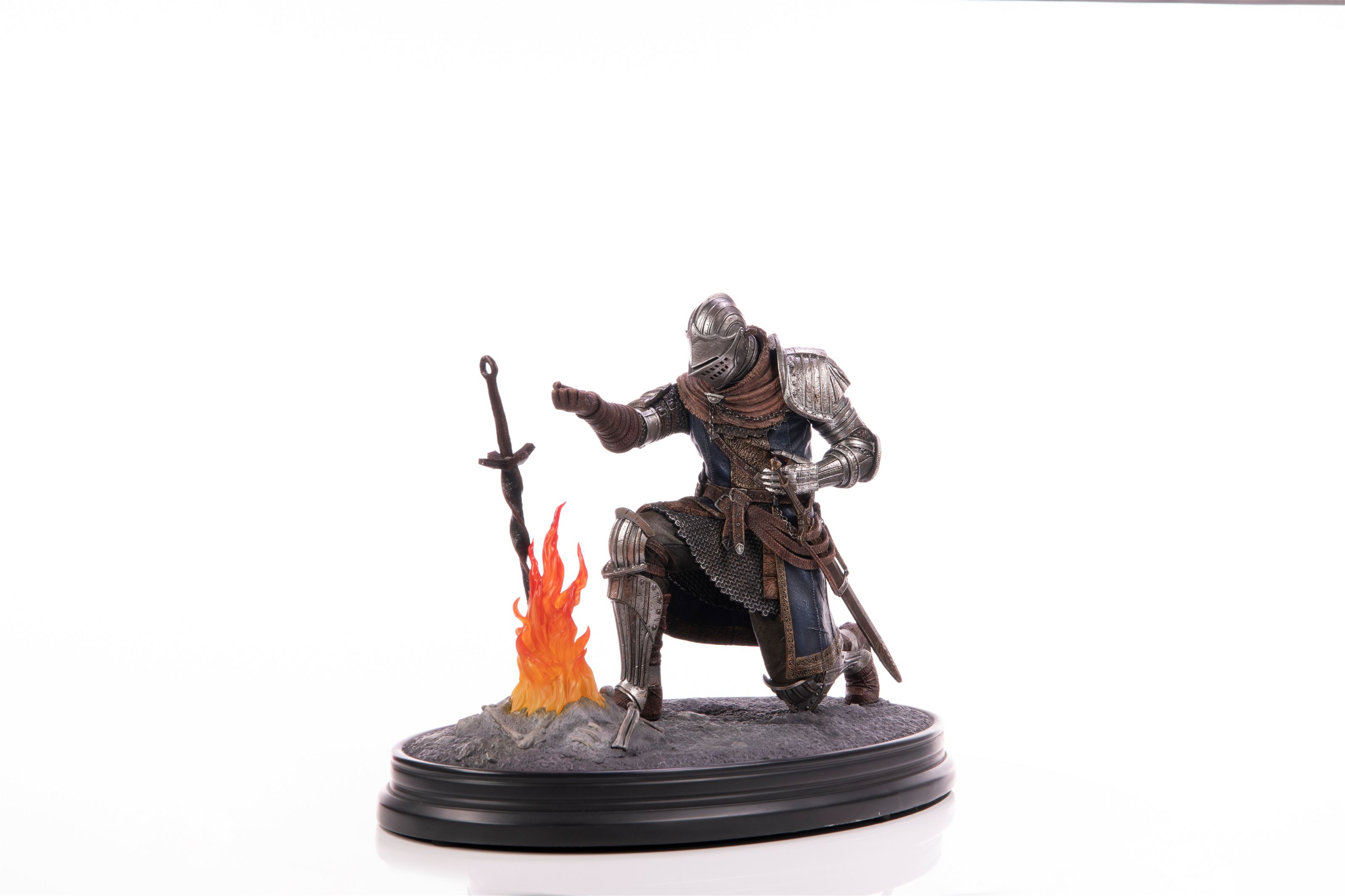 Dark Souls Painted Statue: Elite Knight Humanity Restored Edition First4Figures