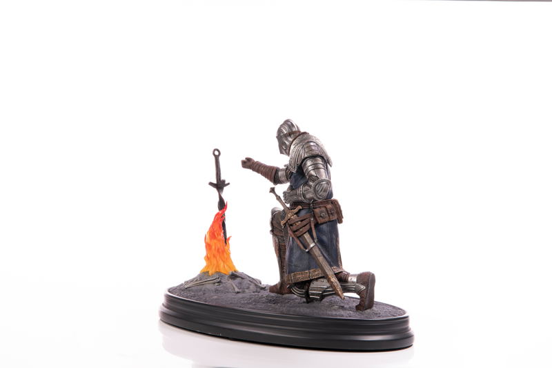 Dark Souls Painted Statue: Elite Knight Humanity Restored Edition image 3