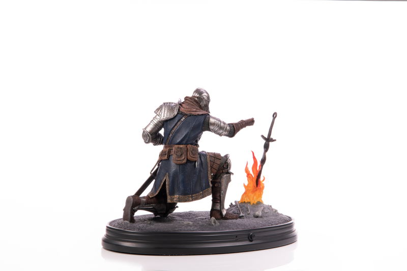Dark Souls Painted Statue: Elite Knight Humanity Restored Edition image 5
