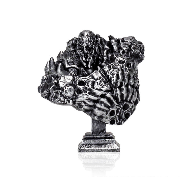 Final Fantasy XVI Summoned Beast Bust Figure: Titan image 1