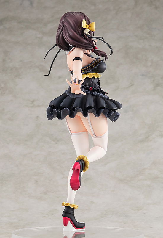 Kono Subarashii Sekai ni Bakuen wo! 1/7 Scale Pre-Painted Figure: Yunyun Gothic Lolita Dress Ver. image 4