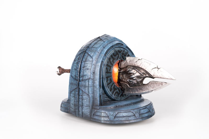 Darksiders Resin Statue: Chaoseater Bookends image 6