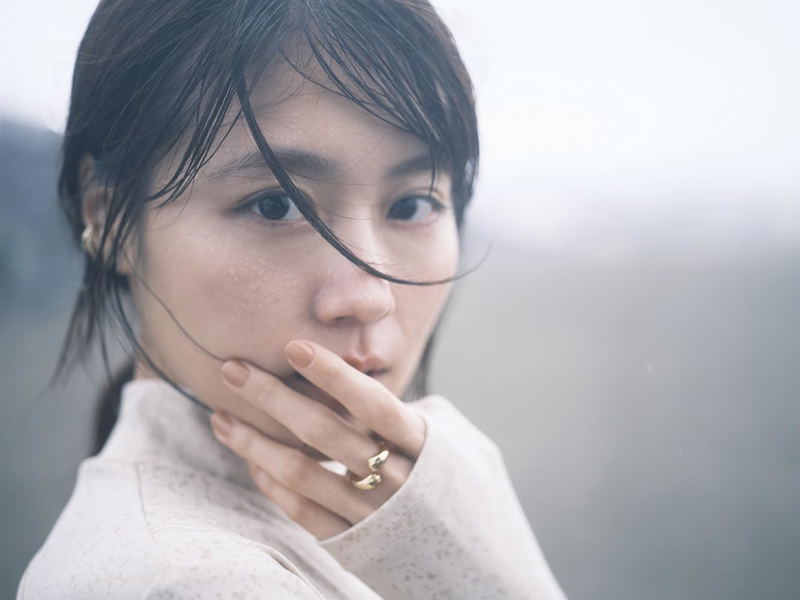 Kasumi Arimura Photo Book (Type B) [Limited Edition] image 2