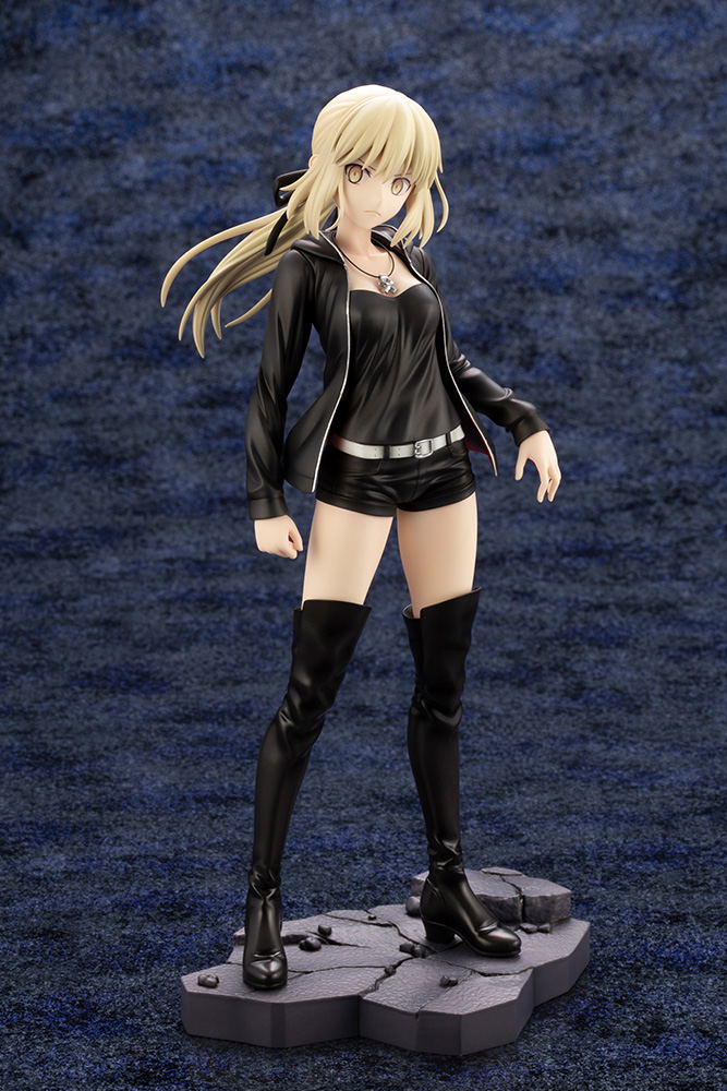 Fate/Grand Order 1/7 Scale Pre-Painted Figure: Saber / Altria Pendragon (Alter) Casual Outfit Ver. (Re-run) image 2