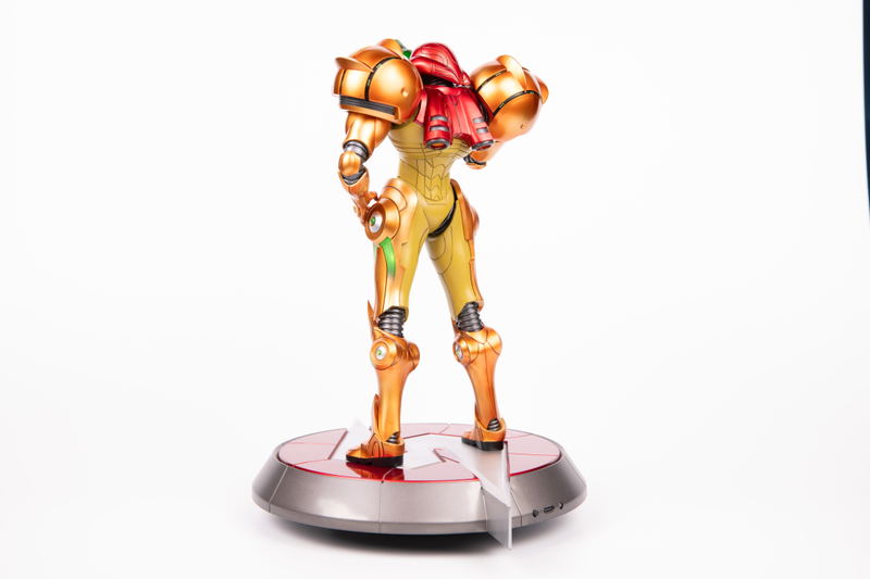 Metroid Prime PVC Statue: Samus Varia Suit [Collector's Edition] image 4