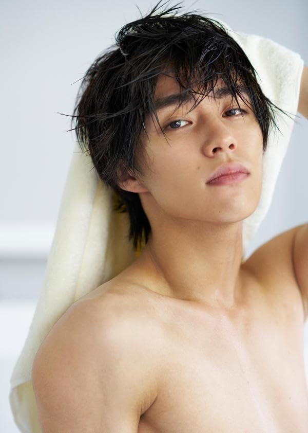 Kotaro Daigo 1st Photo Book: Tonari No Kotaro image 3