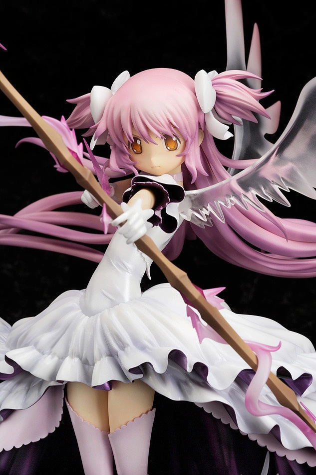Puella Magi Madoka Magica 1/8 Scale Pre-Painted Figure: Ultimate Madoka (Re-run) image 6