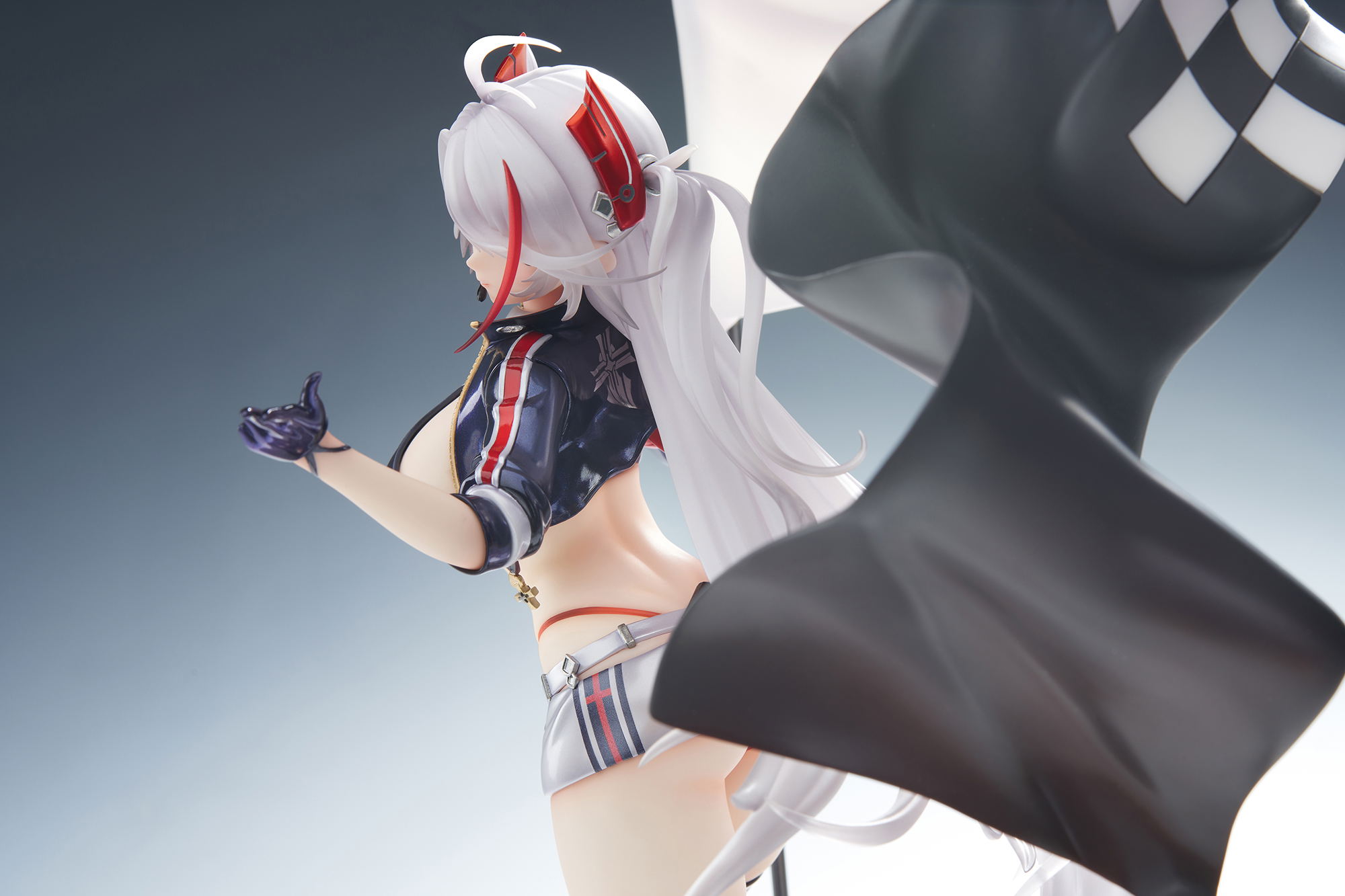 Azur Lane 1/7 Scale Pre-Painted Figure: Prinz Eugen Final Lap Ver.