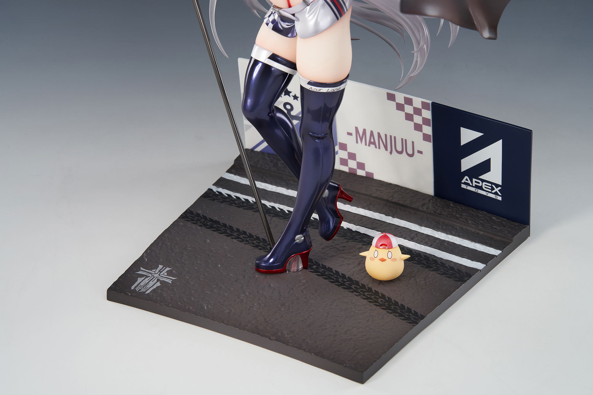 Azur Lane 1/7 Scale Pre-Painted Figure: Prinz Eugen Final Lap Ver.