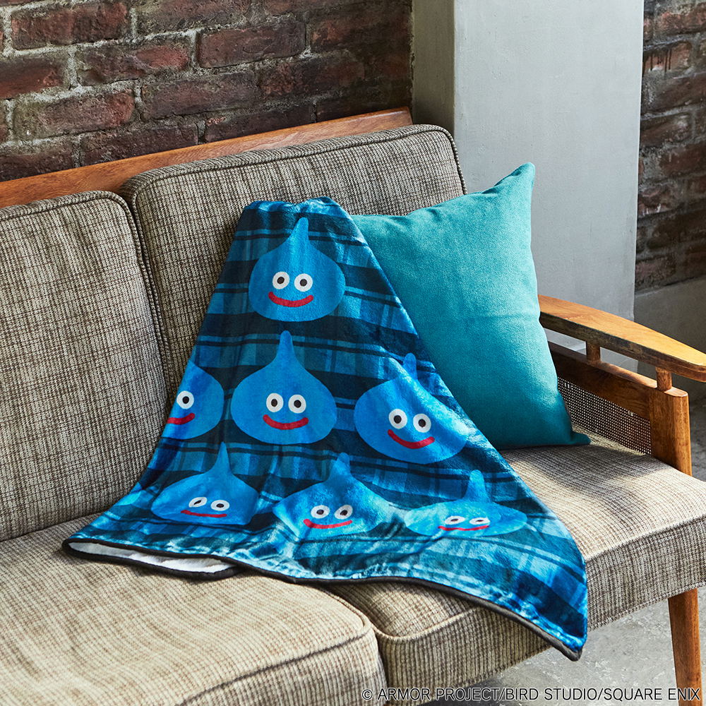 Dragon Quest Smile Slime Cushion Blanket King Slime (Re-run)