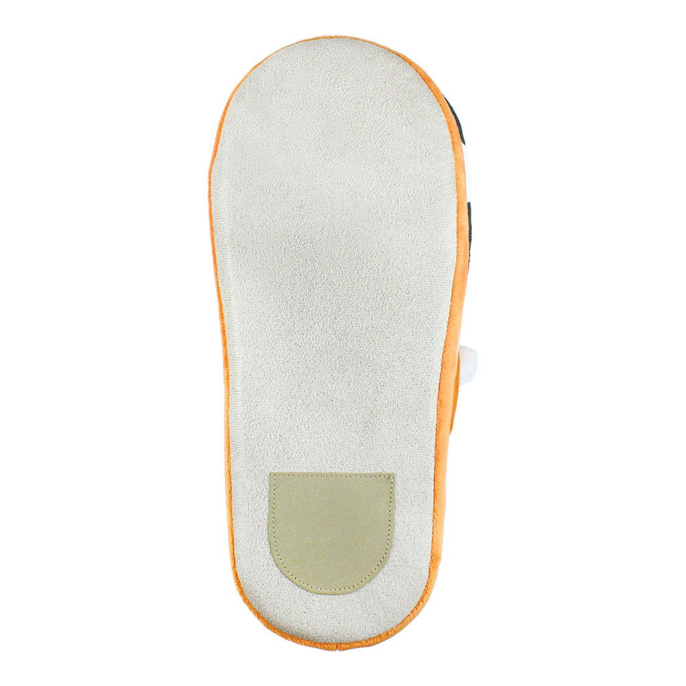 Crayon Shin-chan Ofuton Slippers Shin-chan & Shiro