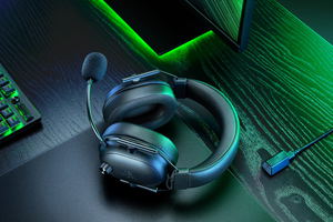 Razer BlackShark V2 HyperSpeed Wireless Ultra-Lightweight Esports Headset_