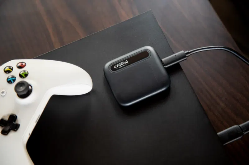 Crucial X6 Portable SSD (1TB) image 2