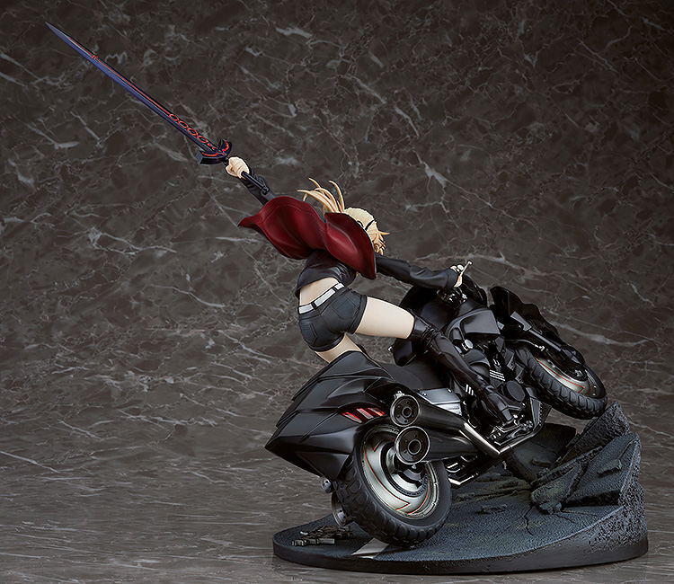 Fate/Grand Order 1/8 Scale Pre-Painted Figure: Saber / Altria Pendragon (Alter) & Cuirassier Noir (Re-run) image 5