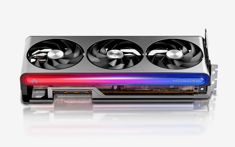 新品未使用　SAPPHIRE NITRO+ RX 7800 XT 16GB Sapphire Nitro+ Radeon RX 7800 XT, 16GB GDDR6, 2x HDMI, 2x DP