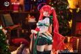 Azur Lane 1/6 Scale Pre-Painted Figure: Honolulu Fire Red Present Ver. thumbnail 10