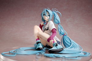 Hatsune Miku x Yoneyama Mai 1/4 Scale Pre-Painted Figure: The Latest Street Style Cute_