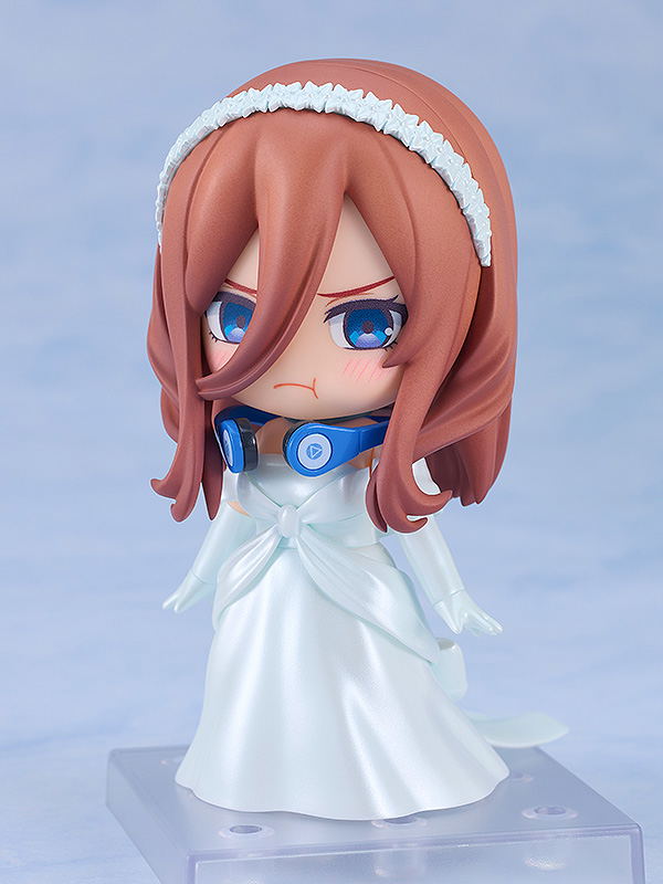 Nendoroid No. 2374 The Quintessential Quintuplets Specials: Nakano Miku Wedding Dress Ver. image 6