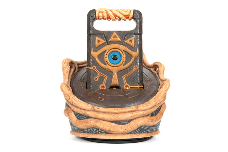 The Legend of Zelda Breath of the Wild Resin Statue: Sheikah Slate [Standard Edition] image 1