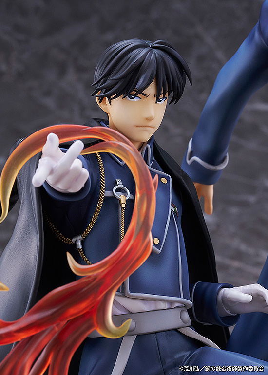 Fullmetal Alchemist Brotherhood Pre-Painted Figure: Roy Mustang & Maes Hughes -Kizuna- image 6