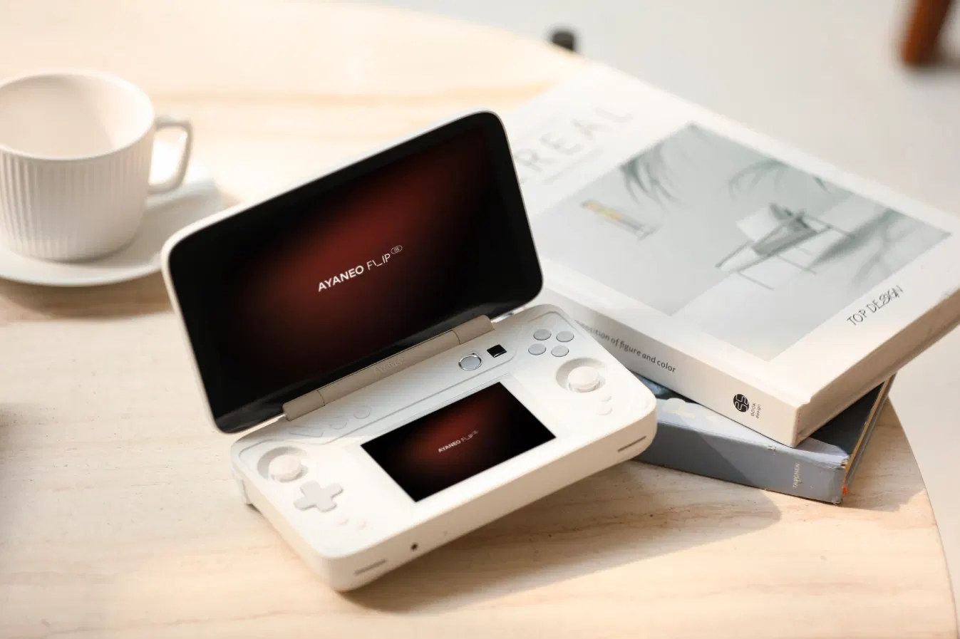 AYANEO Flip DS AMD Ryzen 7 7840U 16GB+512GB (Milky White) 対応 PC