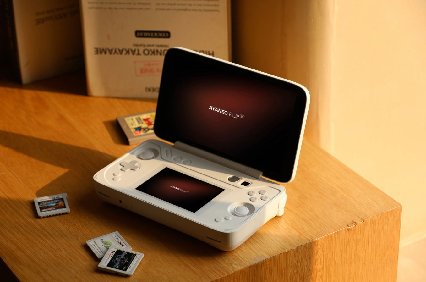 AYANEO Flip DS AMD Ryzen 7 8840U 32GB+2TB (Milky White) for PC
