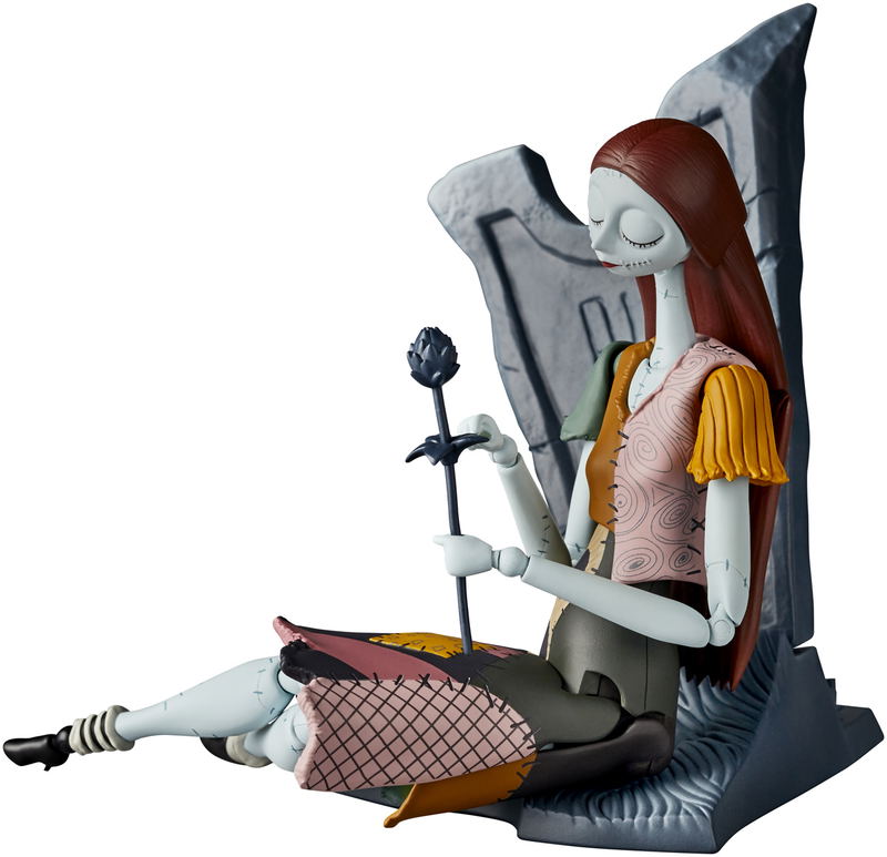 Revoltech The Nightmare Before Christmas: Sally image 3