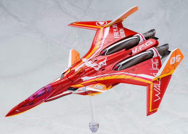V.F.G. Macross Delta Plastic Model Kit: VF-31J Siegfried Freyja Wion image 14