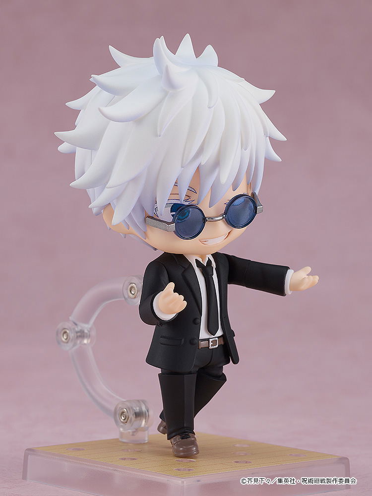 Nendoroid No. 2440 Jujutsu Kaisen: Gojo Satoru Suit Ver. image 4