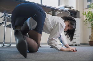 A Collection Of Fetish Poses That Will Make Office Ladies Hearts Flutter_